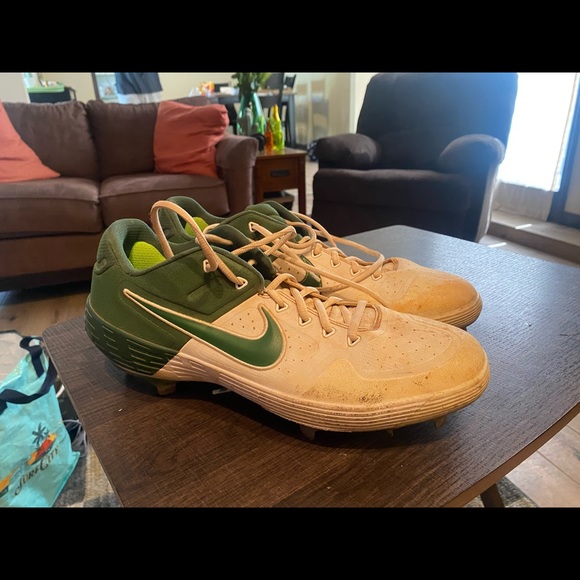 NIKE MENS HURACHE BASEBALL CLEATS SIZE 13 - Picture 2 of 2